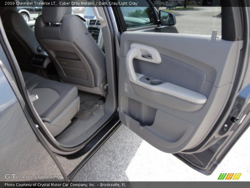 Cyber Gray Metallic / Dark Gray/Light Gray 2009 Chevrolet Traverse LT