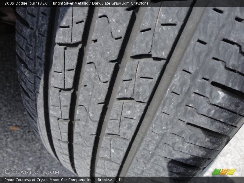 Bright Silver Metallic / Dark Slate Gray/Light Graystone 2009 Dodge Journey SXT