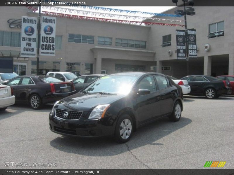 Super Black / Charcoal 2009 Nissan Sentra 2.0