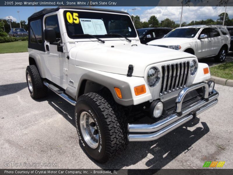 Stone White / Dark Slate Gray 2005 Jeep Wrangler Unlimited 4x4