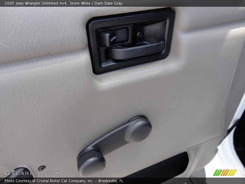 Stone White / Dark Slate Gray 2005 Jeep Wrangler Unlimited 4x4