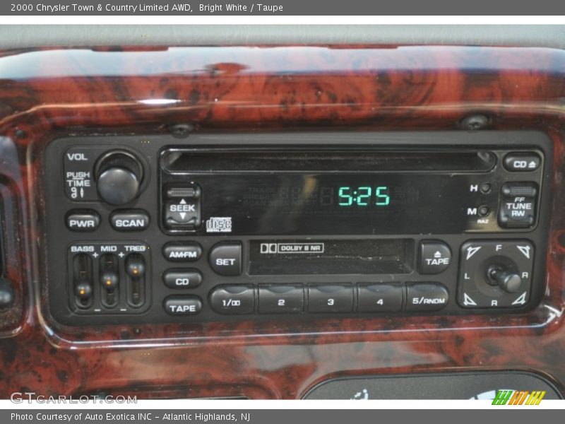 Bright White / Taupe 2000 Chrysler Town & Country Limited AWD