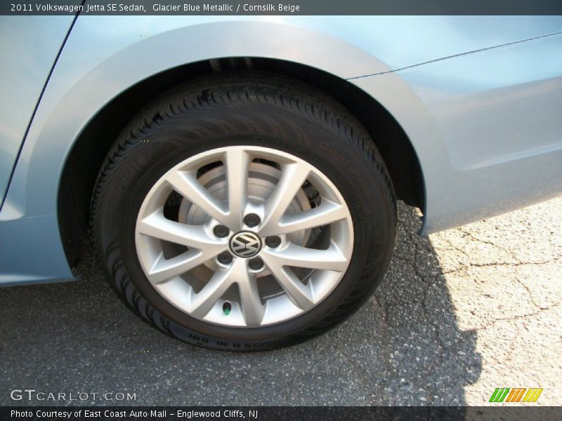 Glacier Blue Metallic / Cornsilk Beige 2011 Volkswagen Jetta SE Sedan