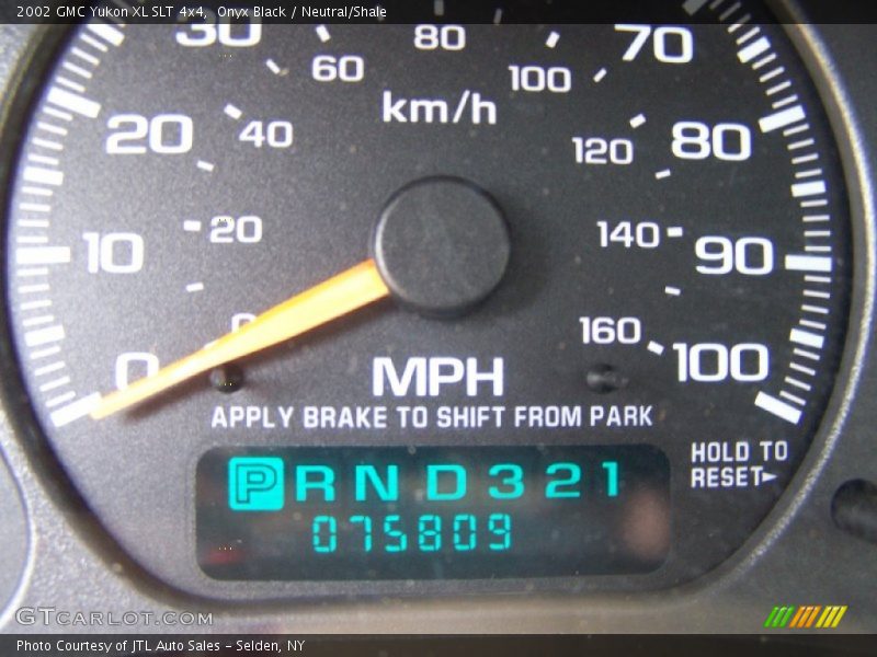 Onyx Black / Neutral/Shale 2002 GMC Yukon XL SLT 4x4