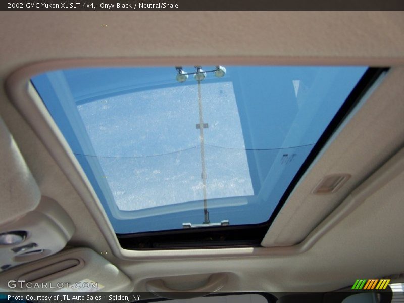 Onyx Black / Neutral/Shale 2002 GMC Yukon XL SLT 4x4