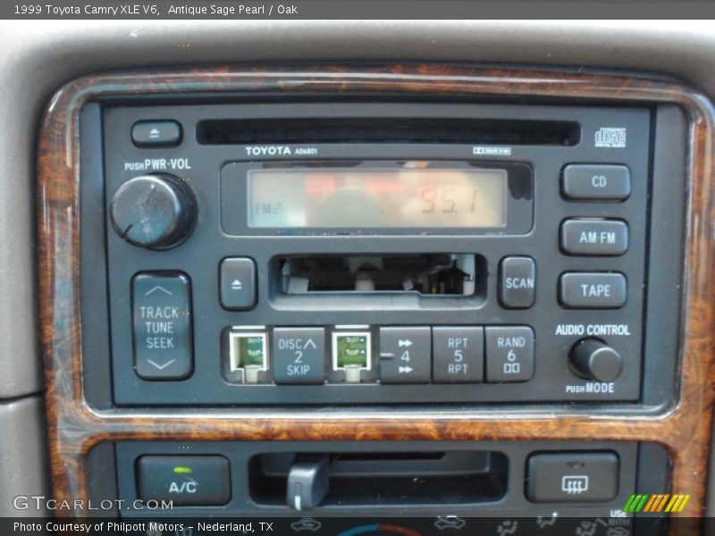 Antique Sage Pearl / Oak 1999 Toyota Camry XLE V6