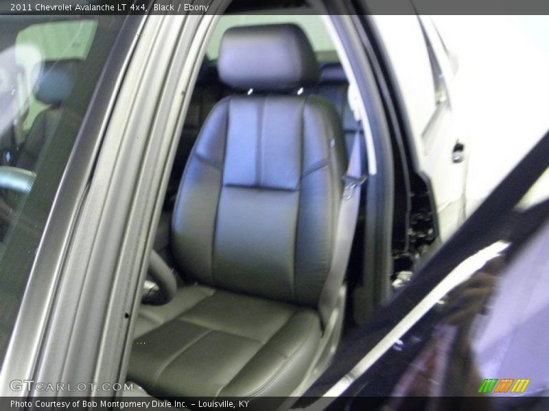 Black / Ebony 2011 Chevrolet Avalanche LT 4x4