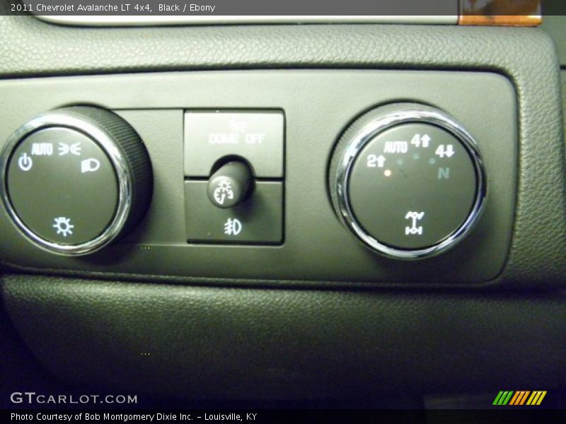 Black / Ebony 2011 Chevrolet Avalanche LT 4x4