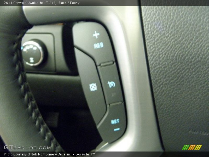 Black / Ebony 2011 Chevrolet Avalanche LT 4x4