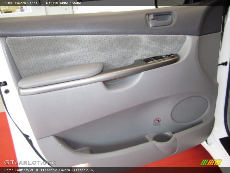 Natural White / Stone 2008 Toyota Sienna LE