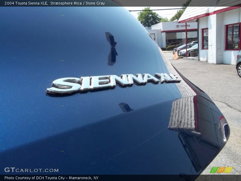 Stratosphere Mica / Stone Gray 2004 Toyota Sienna XLE