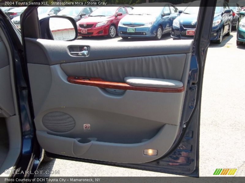 Stratosphere Mica / Stone Gray 2004 Toyota Sienna XLE