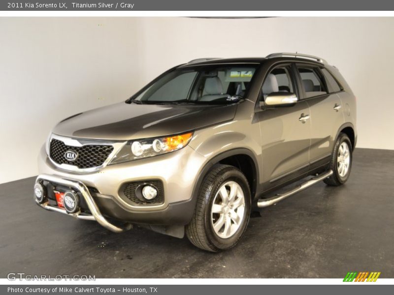 Titanium Silver / Gray 2011 Kia Sorento LX