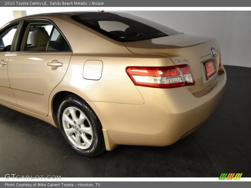 Sandy Beach Metallic / Bisque 2010 Toyota Camry LE