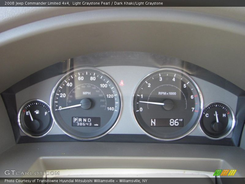 Light Graystone Pearl / Dark Khaki/Light Graystone 2008 Jeep Commander Limited 4x4