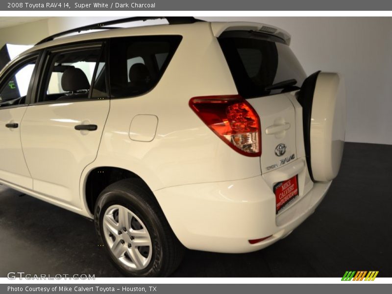 Super White / Dark Charcoal 2008 Toyota RAV4 I4