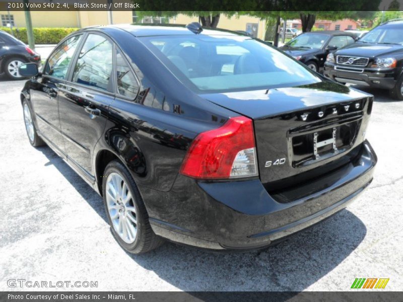 Black Stone / Off Black 2010 Volvo S40 2.4i