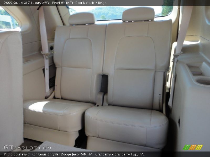  2009 XL7 Luxury AWD Beige Interior