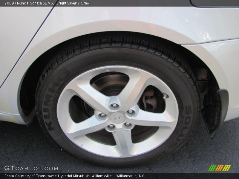 Bright Silver / Gray 2009 Hyundai Sonata SE V6