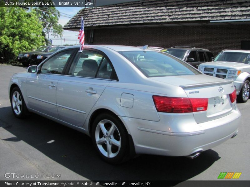 Bright Silver / Gray 2009 Hyundai Sonata SE V6