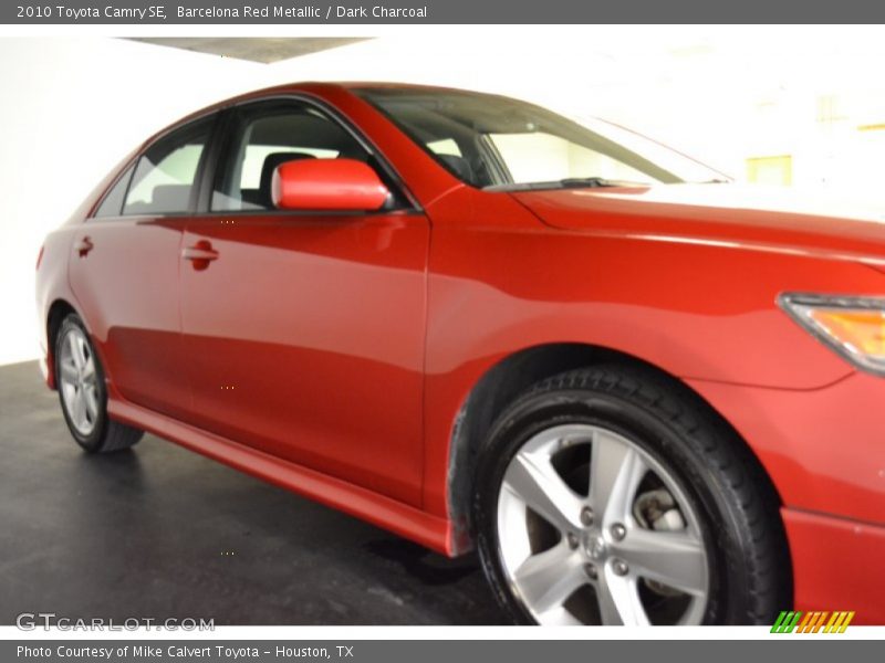 Barcelona Red Metallic / Dark Charcoal 2010 Toyota Camry SE
