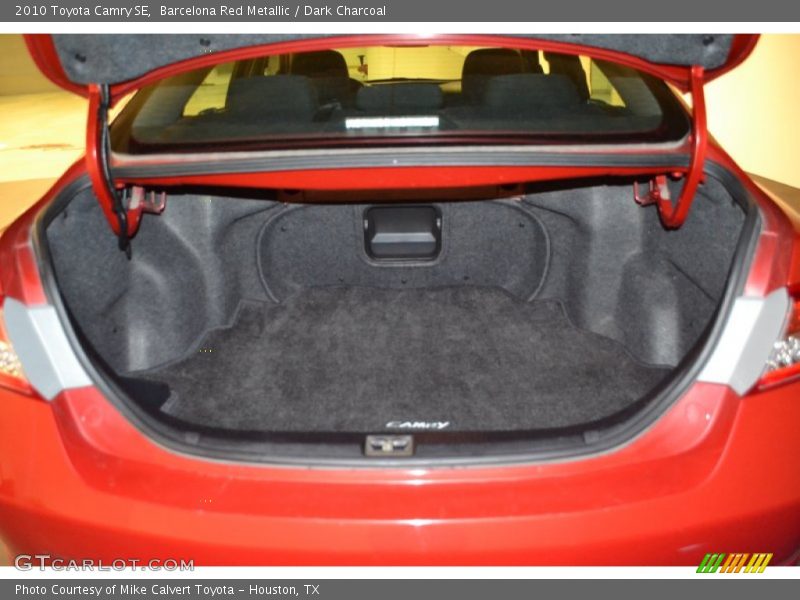 Barcelona Red Metallic / Dark Charcoal 2010 Toyota Camry SE