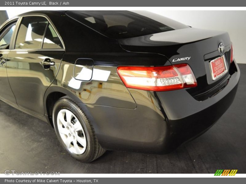 Black / Ash 2011 Toyota Camry LE