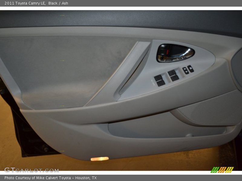 Black / Ash 2011 Toyota Camry LE