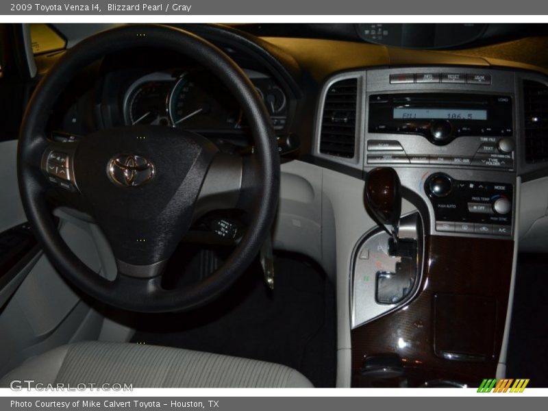 Blizzard Pearl / Gray 2009 Toyota Venza I4