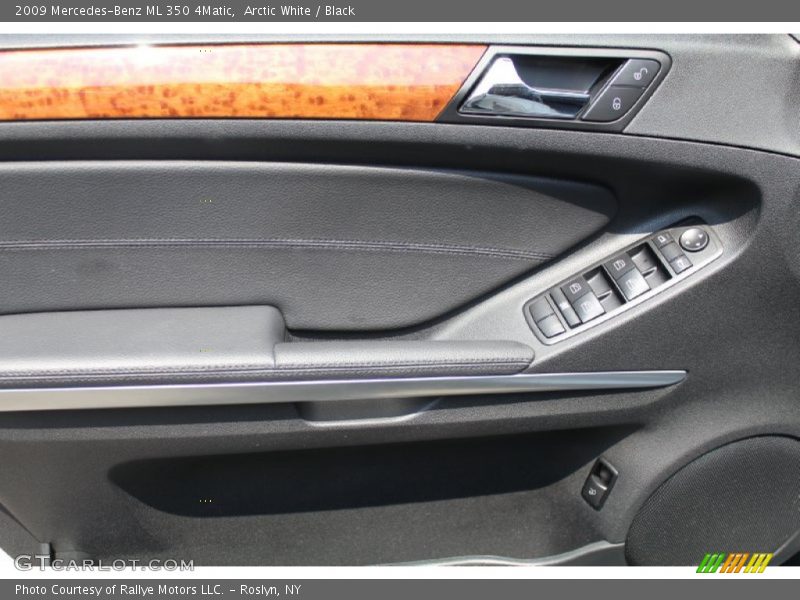 Arctic White / Black 2009 Mercedes-Benz ML 350 4Matic