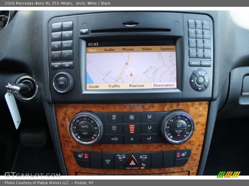 Arctic White / Black 2009 Mercedes-Benz ML 350 4Matic