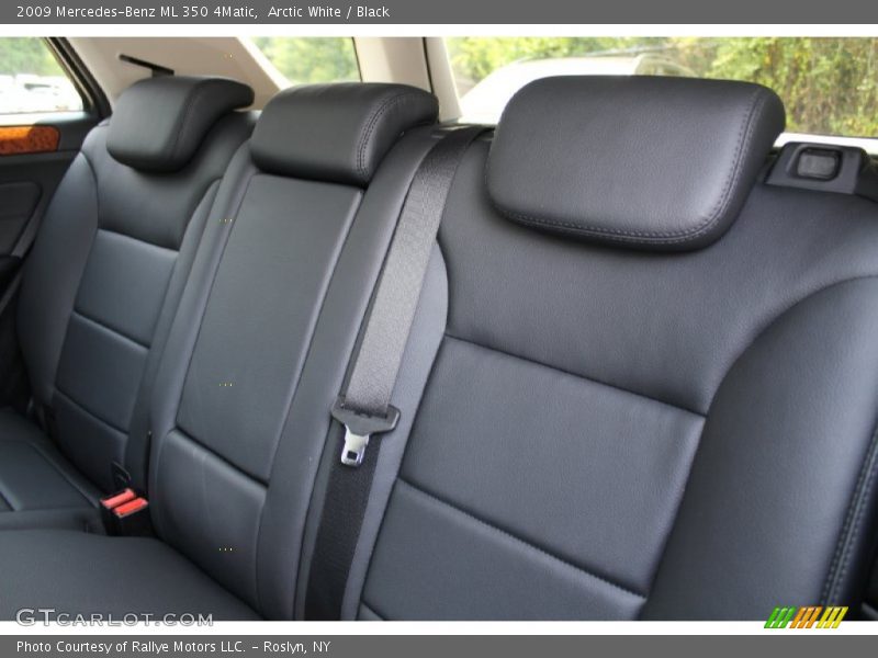 Arctic White / Black 2009 Mercedes-Benz ML 350 4Matic
