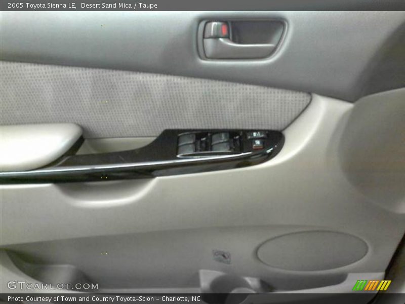 Desert Sand Mica / Taupe 2005 Toyota Sienna LE
