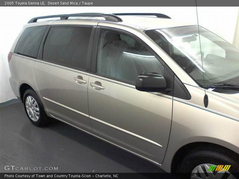 Desert Sand Mica / Taupe 2005 Toyota Sienna LE