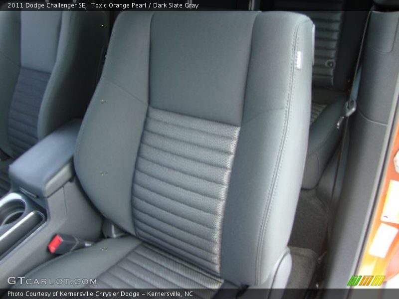 Toxic Orange Pearl / Dark Slate Gray 2011 Dodge Challenger SE