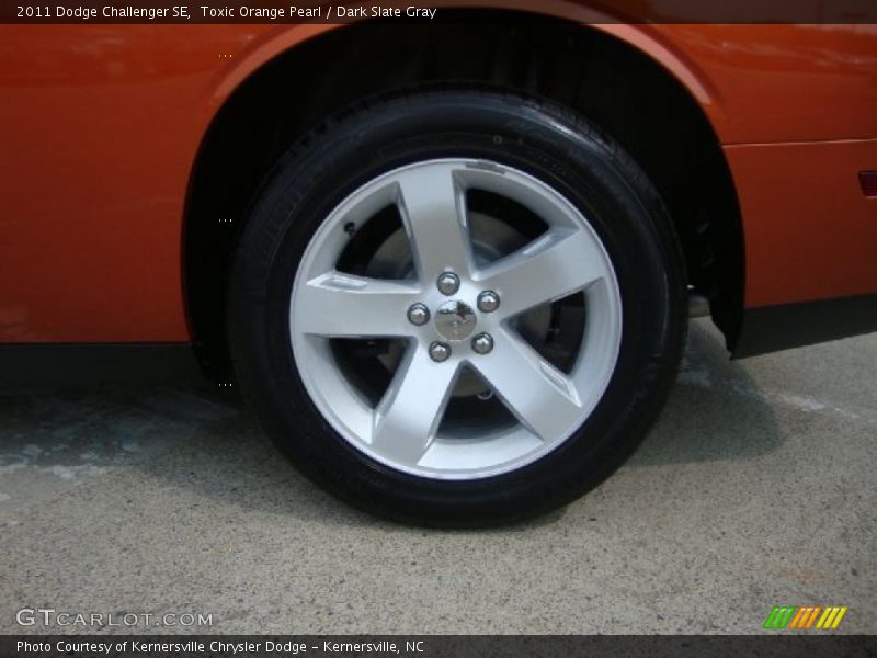 Toxic Orange Pearl / Dark Slate Gray 2011 Dodge Challenger SE