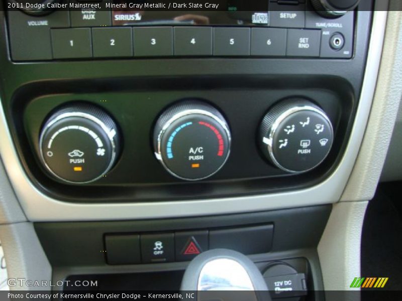 Mineral Gray Metallic / Dark Slate Gray 2011 Dodge Caliber Mainstreet