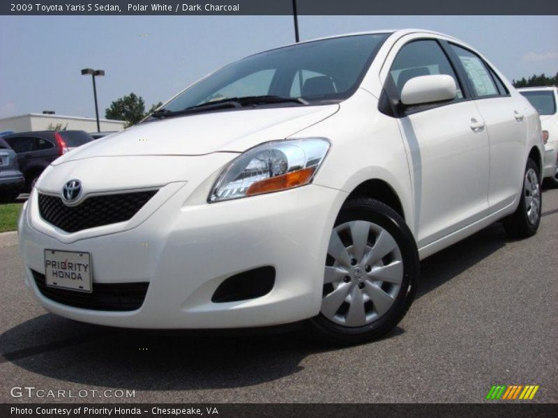 Polar White / Dark Charcoal 2009 Toyota Yaris S Sedan