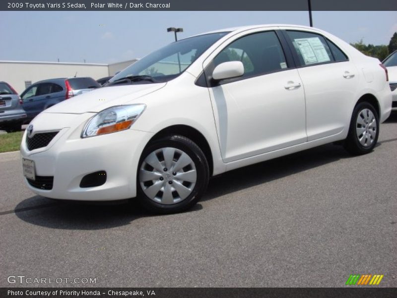 Polar White / Dark Charcoal 2009 Toyota Yaris S Sedan