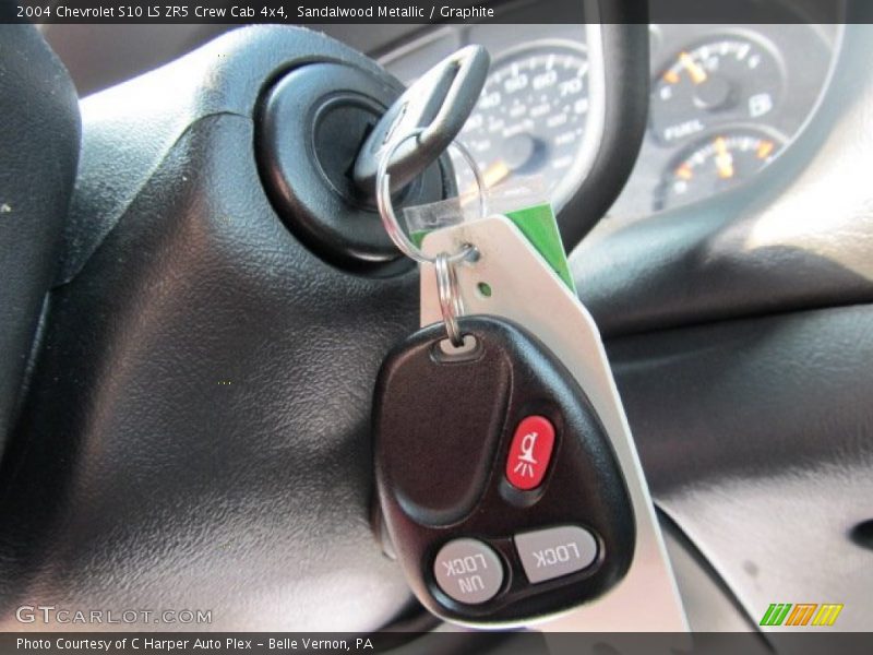 Sandalwood Metallic / Graphite 2004 Chevrolet S10 LS ZR5 Crew Cab 4x4