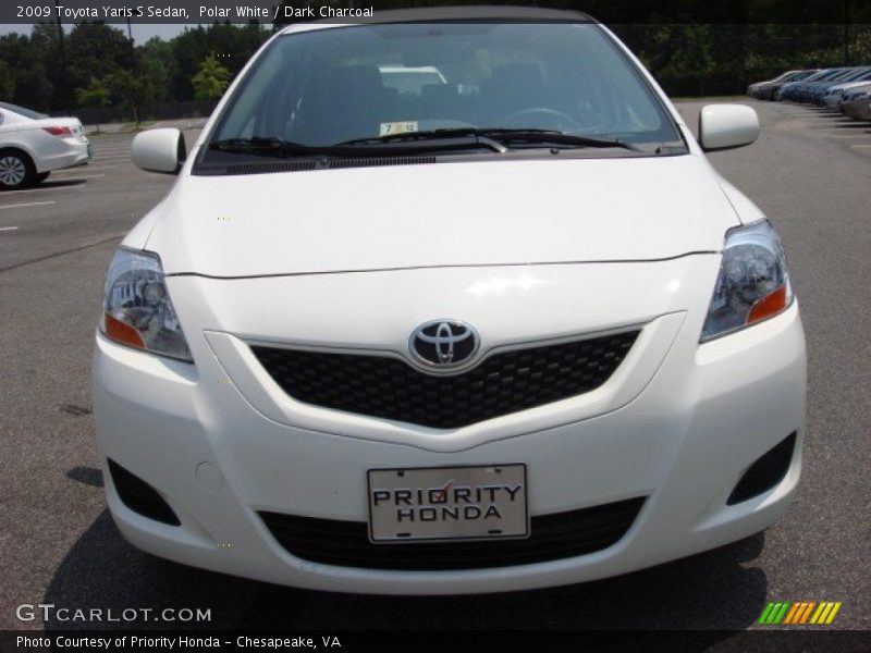 Polar White / Dark Charcoal 2009 Toyota Yaris S Sedan
