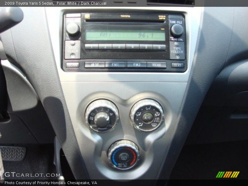 Polar White / Dark Charcoal 2009 Toyota Yaris S Sedan