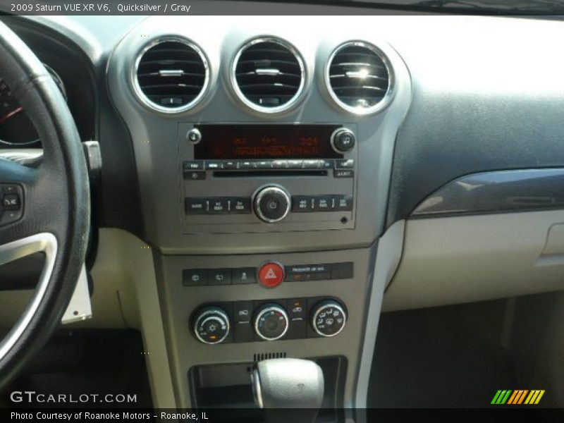 Quicksilver / Gray 2009 Saturn VUE XR V6
