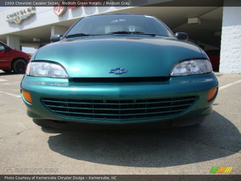 Medium Green Metallic / Medium Gray 1999 Chevrolet Cavalier Sedan