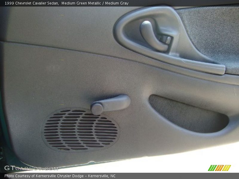 Medium Green Metallic / Medium Gray 1999 Chevrolet Cavalier Sedan