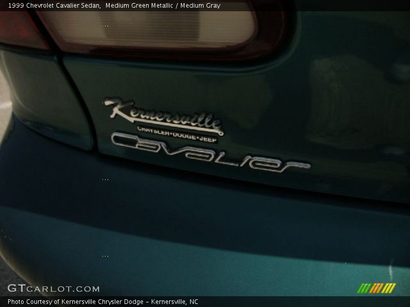Medium Green Metallic / Medium Gray 1999 Chevrolet Cavalier Sedan
