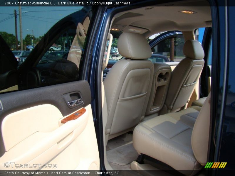Dark Blue Metallic / Ebony/Light Cashmere 2007 Chevrolet Avalanche LT