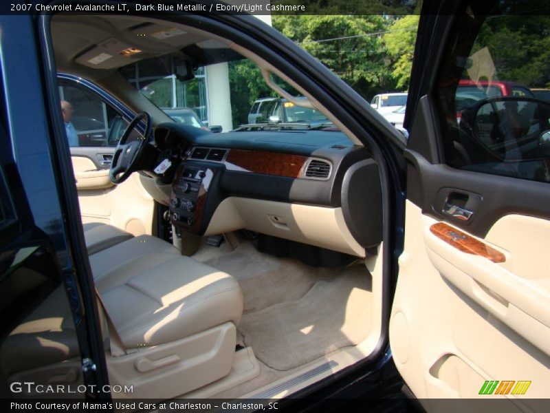 Dark Blue Metallic / Ebony/Light Cashmere 2007 Chevrolet Avalanche LT