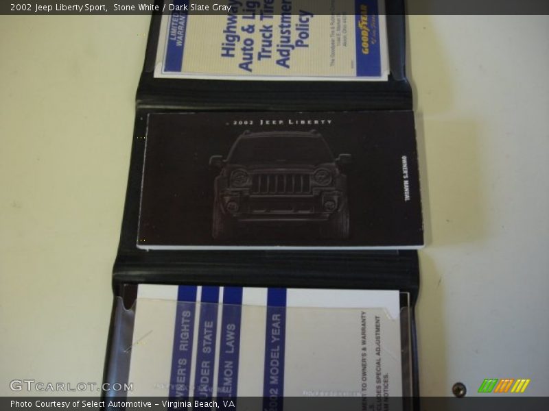 Stone White / Dark Slate Gray 2002 Jeep Liberty Sport
