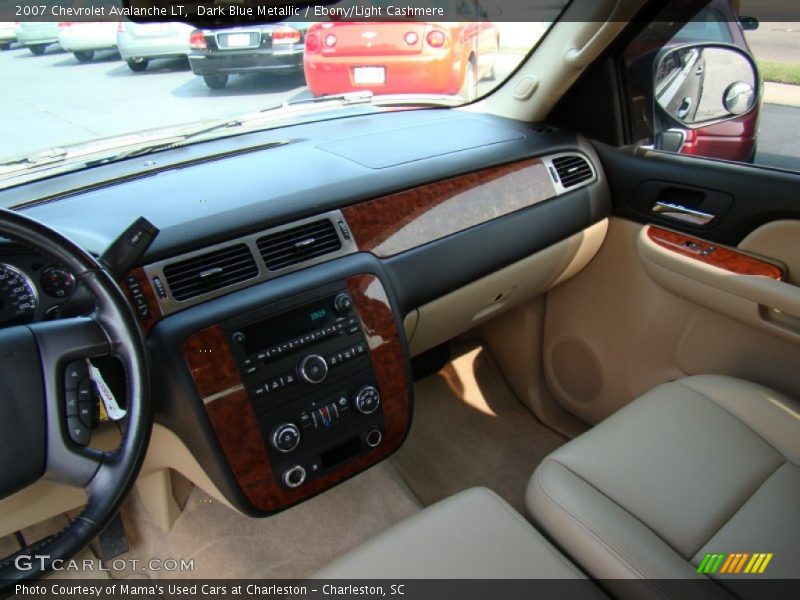 Dark Blue Metallic / Ebony/Light Cashmere 2007 Chevrolet Avalanche LT